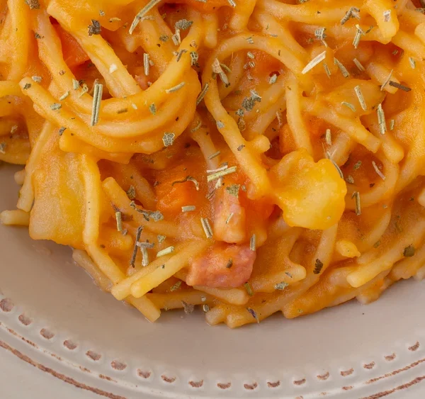 La scienza conferma che la pasta e patate è megghiu i na futtuta